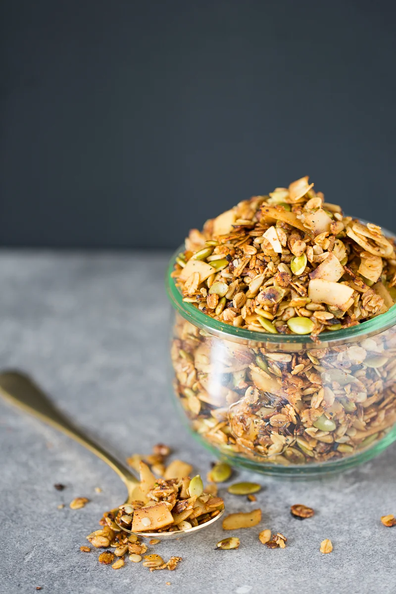 Granola salada para ensaladas o cualquier otrpo platillo que necesite un crunch.