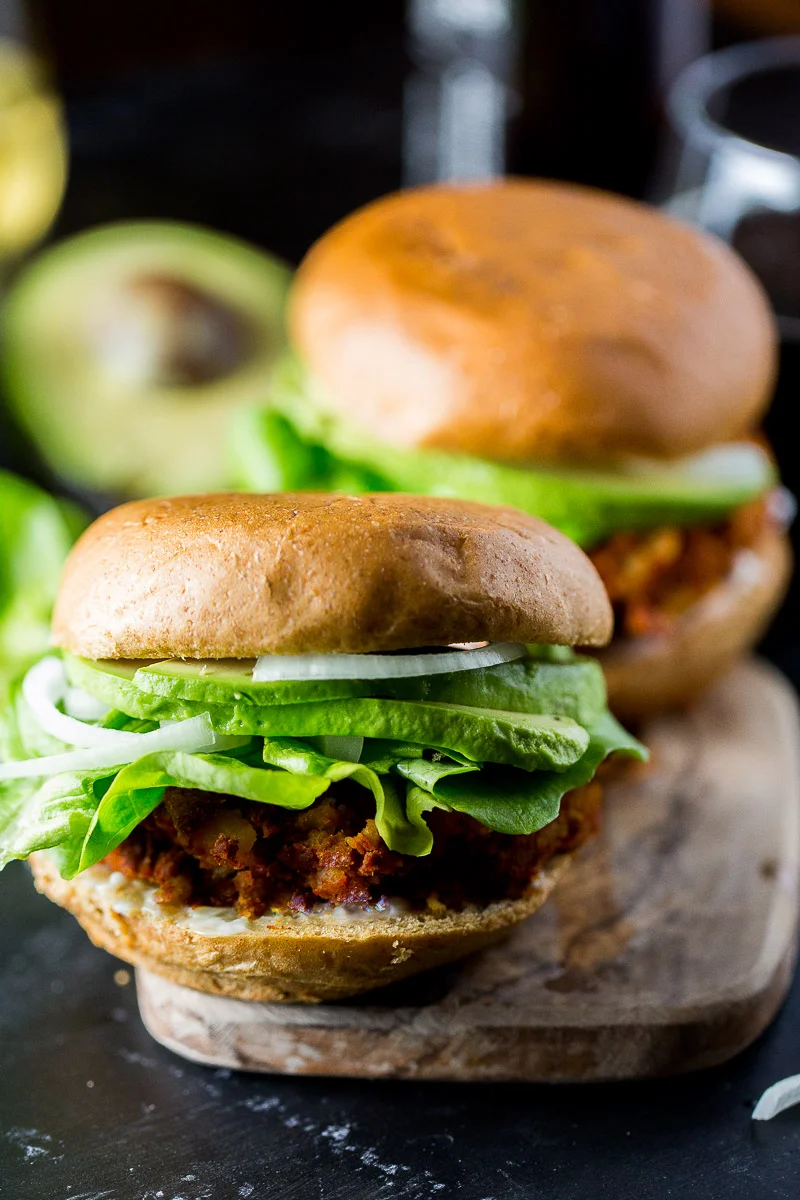 Hamburguesa de chorizo, hamburguesa mexicana y vegana