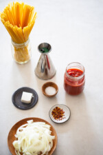 Pasta Con Tomate Y Cebolla En Una Sola Olla