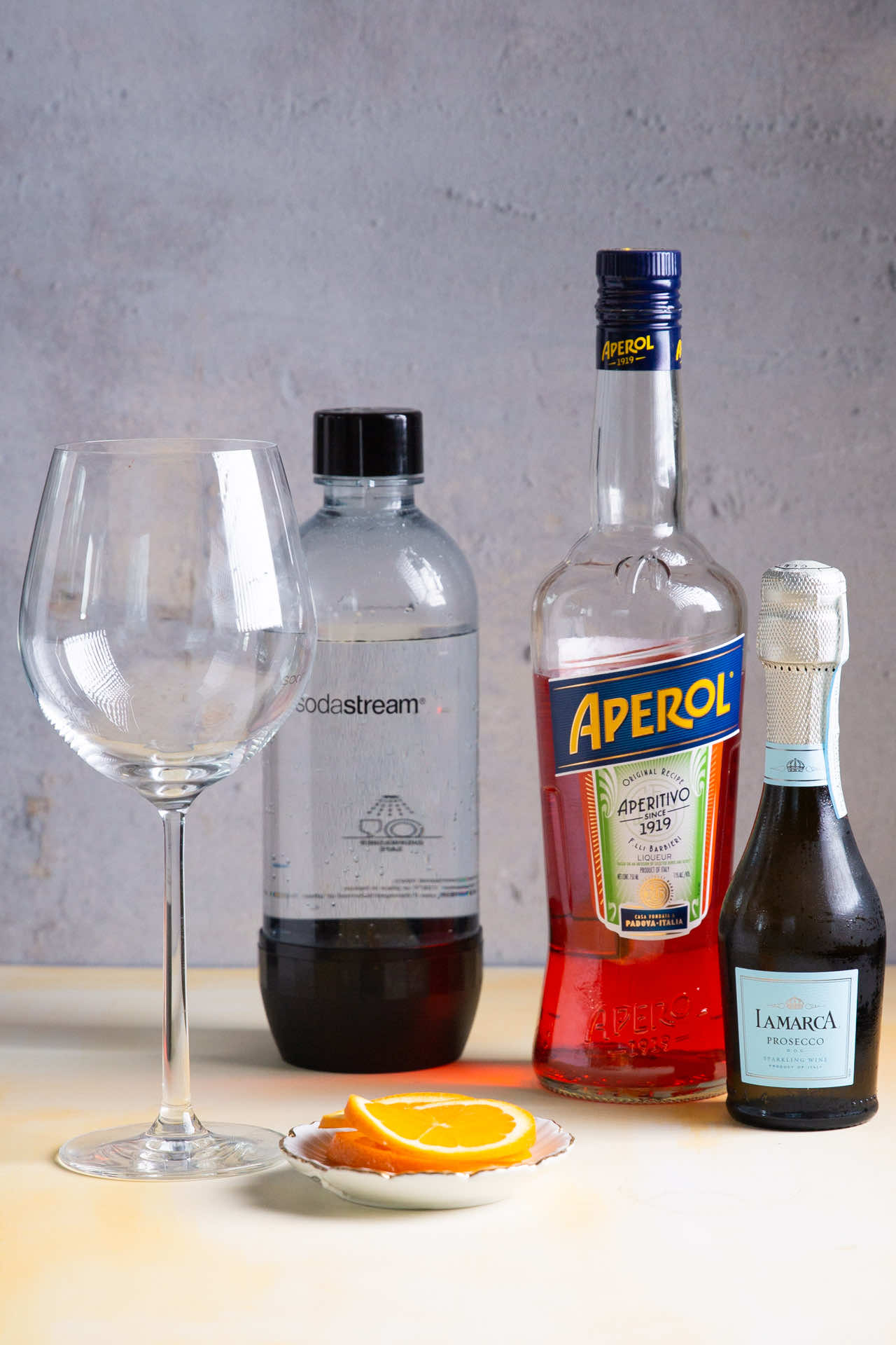 Prepárate Un Aperol Spritz Refrescante Y Fácil De Preparar Para El Verano