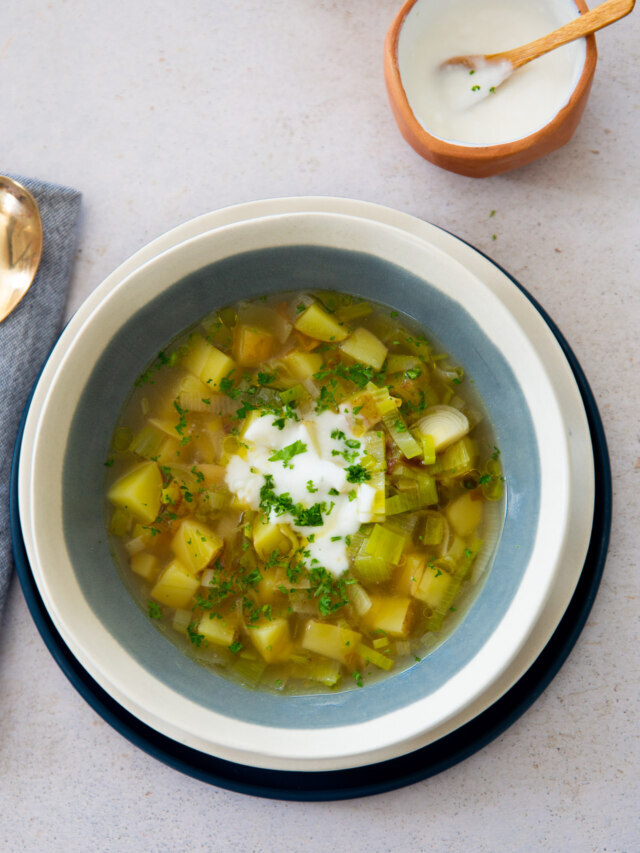 SOPA DE PORO Y PAPA