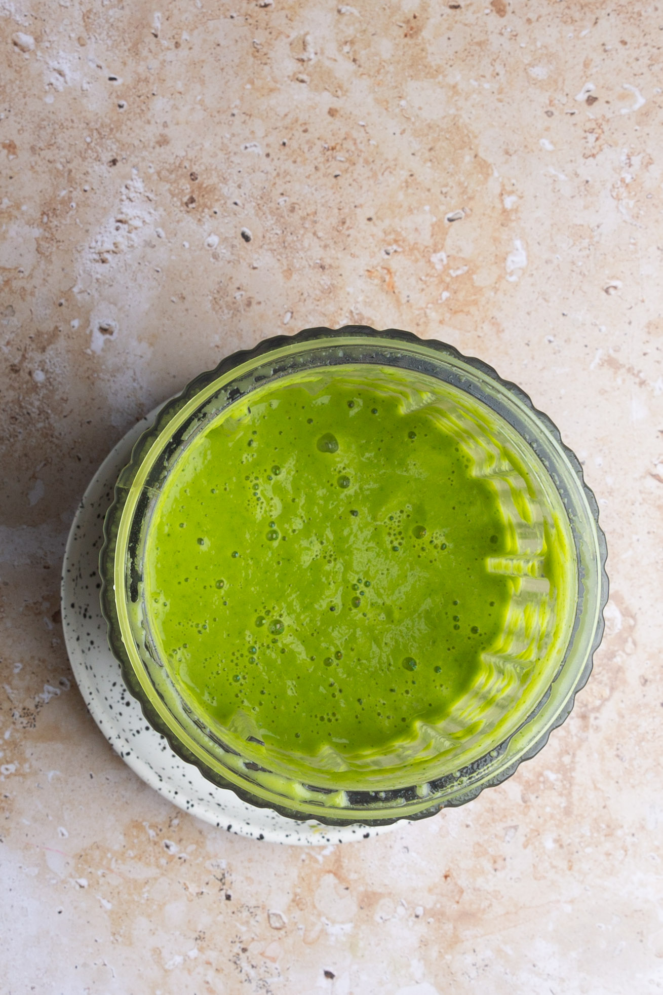 salsa taquera en el vaso de la licuadora